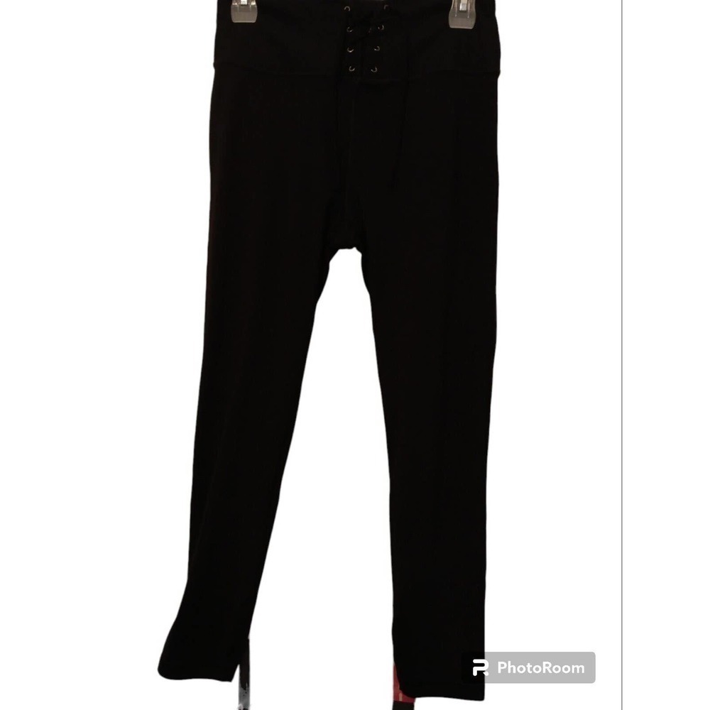 Victoria's Secret Black On Point Flow Leggings Size Medium